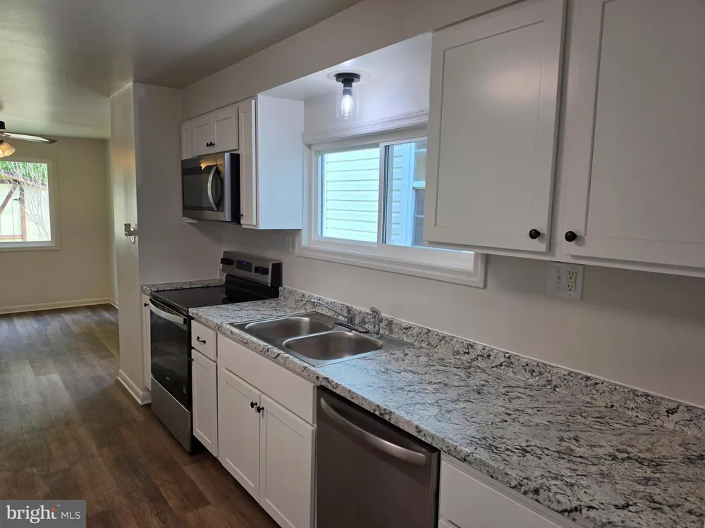 32 E ROBERTS STREET Cumberland, MD 21502