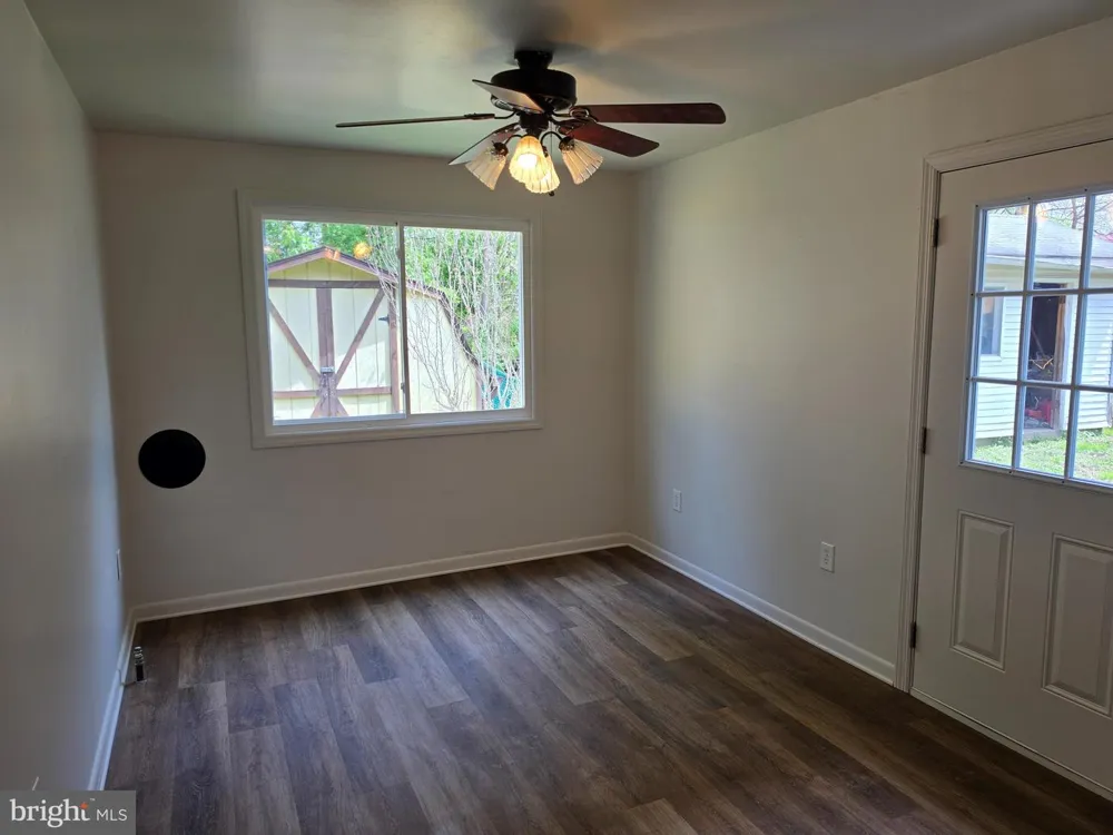 32 E ROBERTS STREET Cumberland, MD 21502