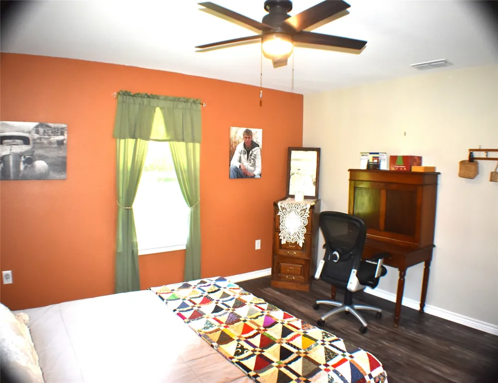 134 County Road 2749 Mineola, TX 75773