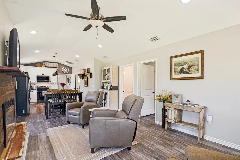 134 County Road 2749 Mineola, TX 75773