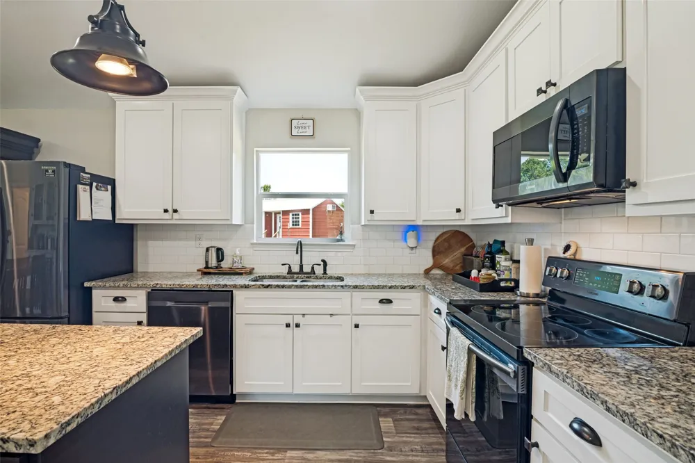 134 County Road 2749 Mineola, TX 75773