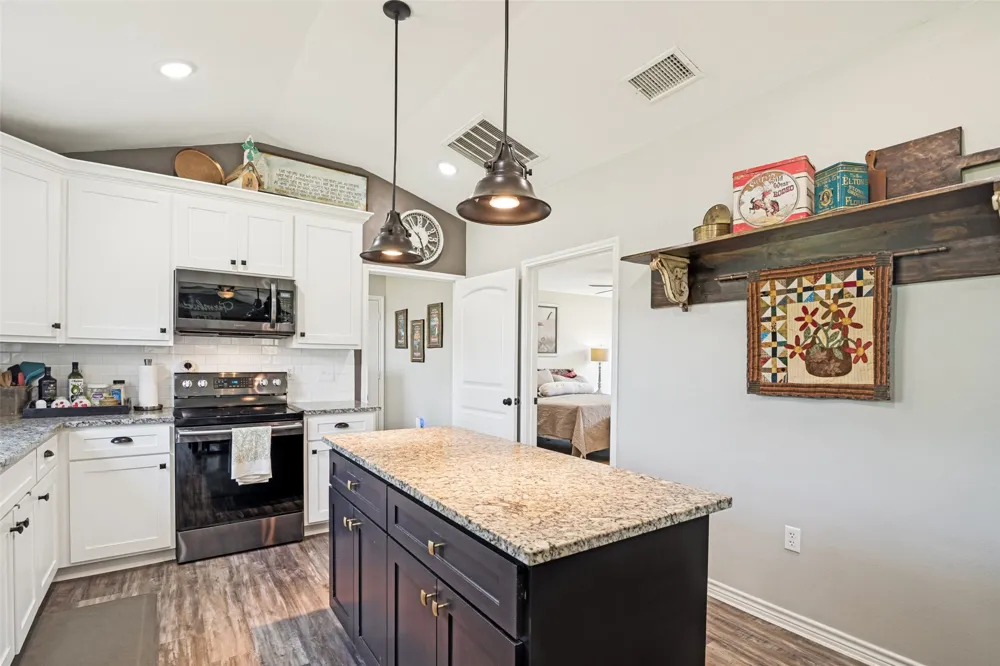 134 County Road 2749 Mineola, TX 75773