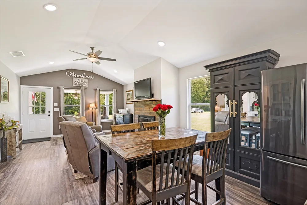 134 County Road 2749 Mineola, TX 75773