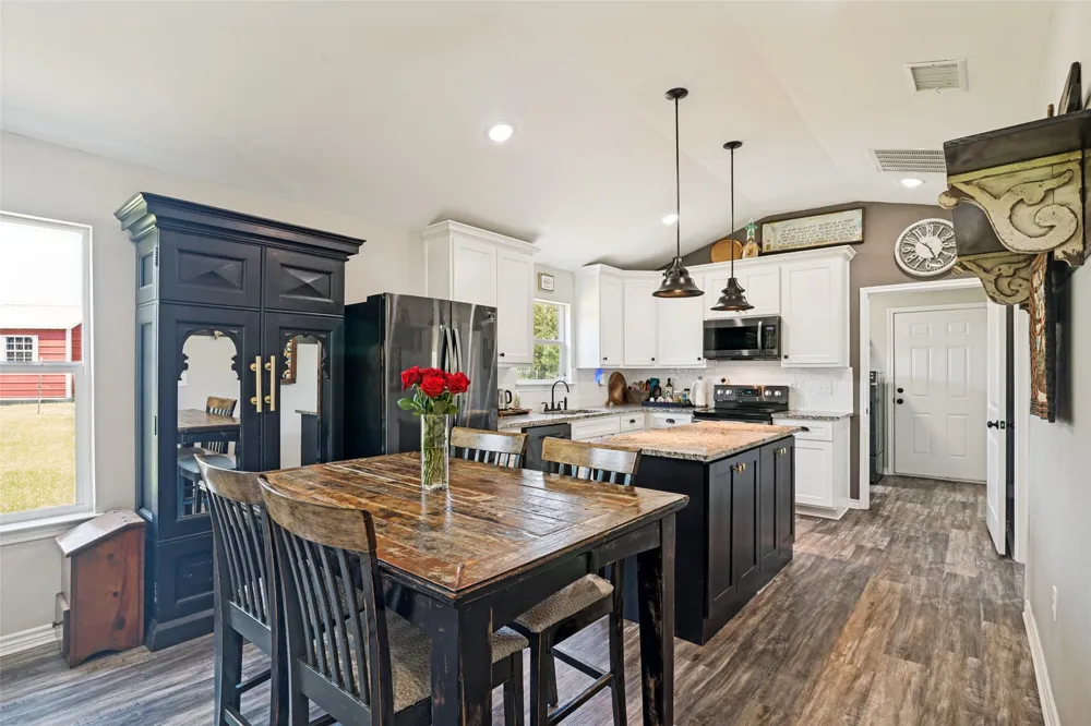 134 County Road 2749 Mineola, TX 75773