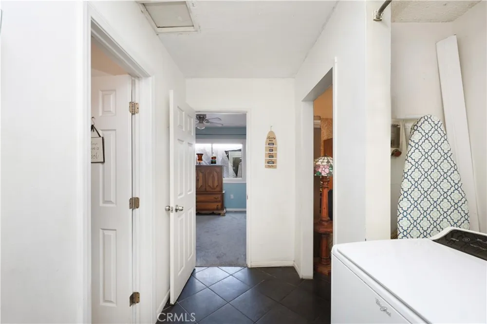 9016 Los Angeles Street Bellflower, CA 90706
