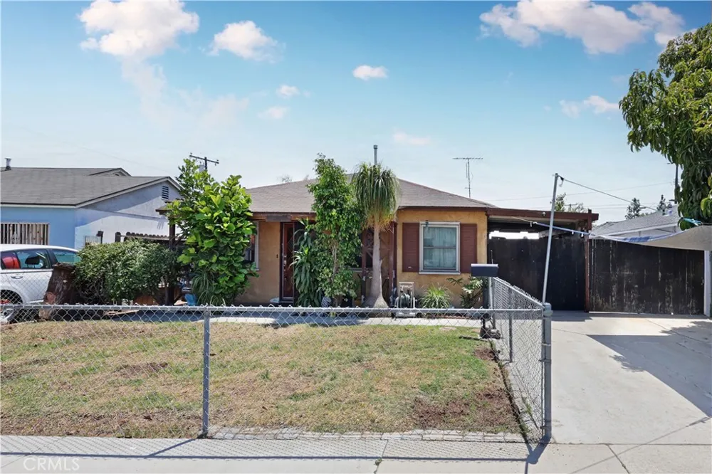 9016 Los Angeles Street Bellflower, CA 90706