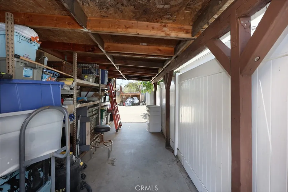 9016 Los Angeles Street Bellflower, CA 90706