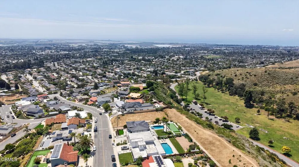 619 Skyline Road Ventura, CA 93003