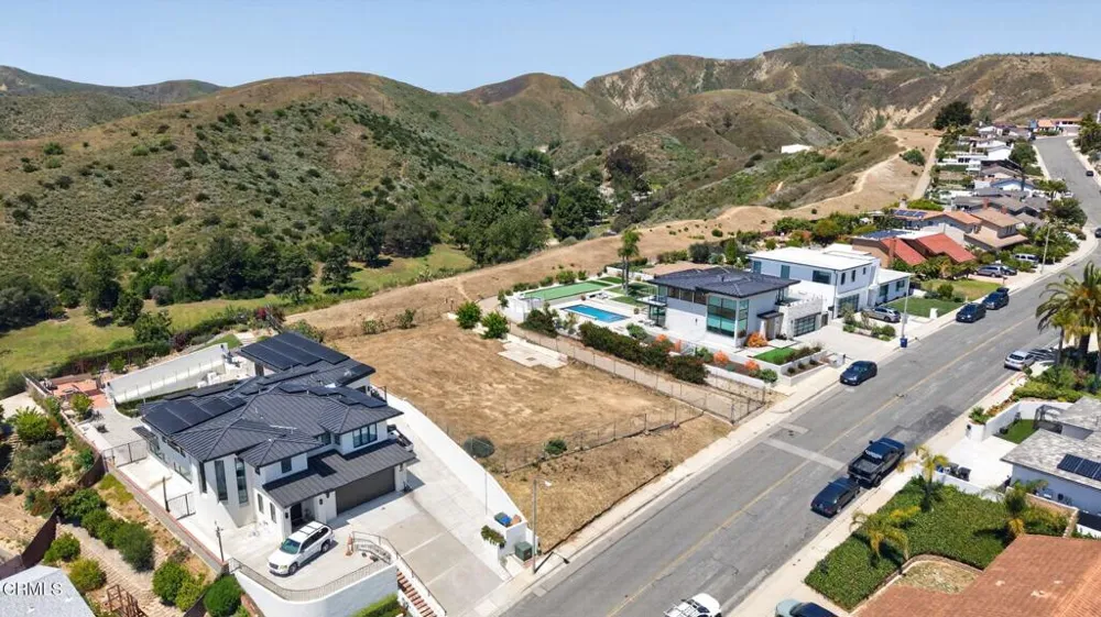 619 Skyline Road Ventura, CA 93003
