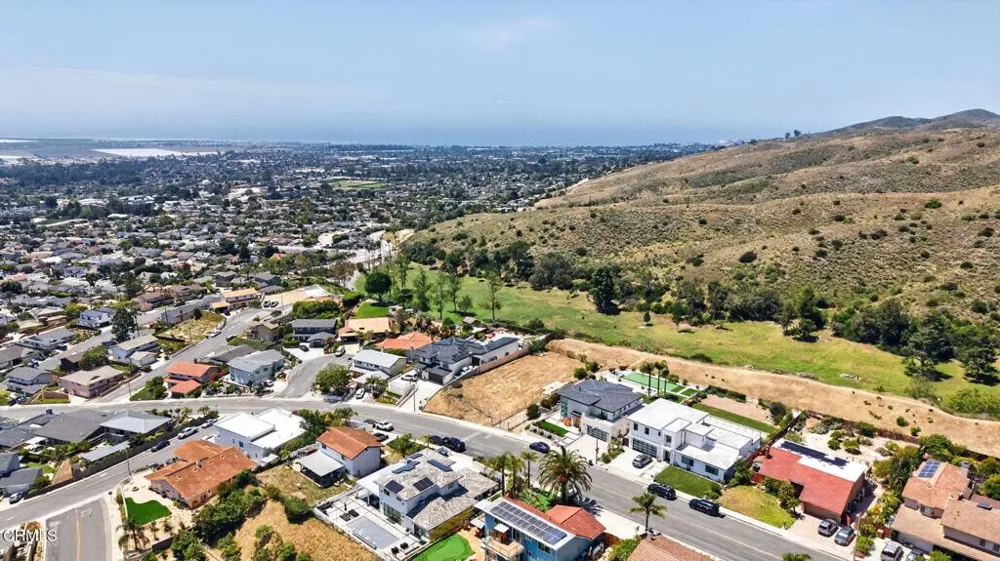 619 Skyline Road Ventura, CA 93003