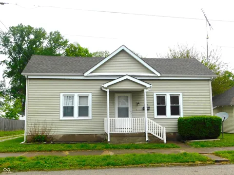 114 W Hendricks Street