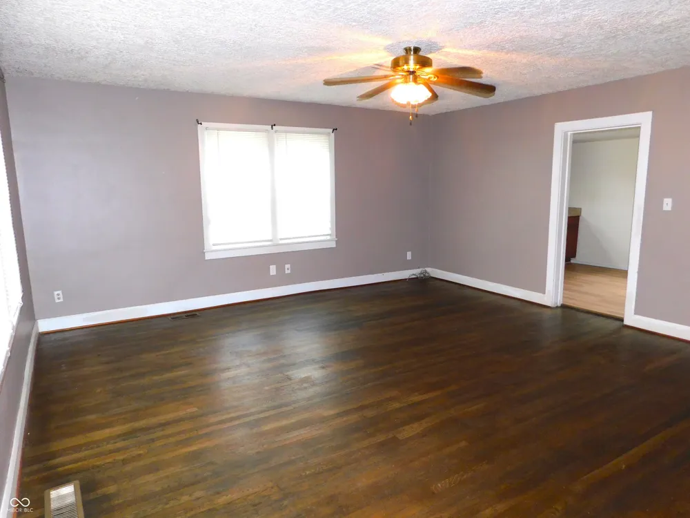 114 W Hendricks Street Greensburg, IN 47240