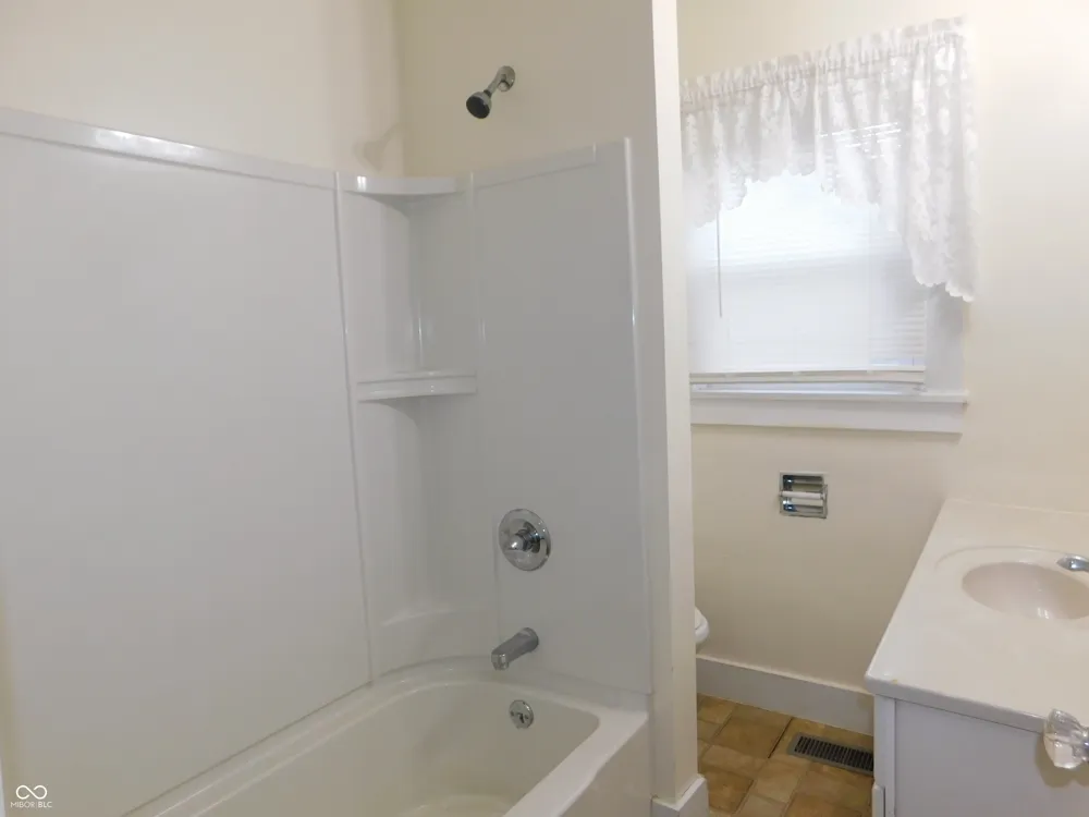 114 W Hendricks Street Greensburg, IN 47240