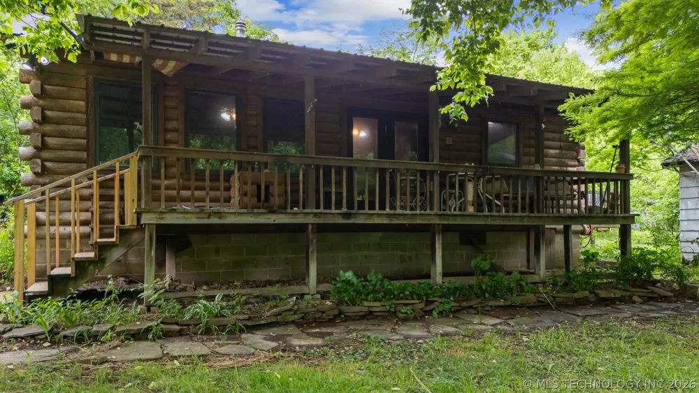 21742 E 660 ROAD Tahlequah, OK 74464