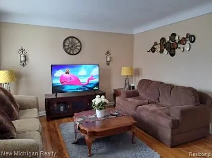 1664 11 Mile Road Berkley City, MI 48072