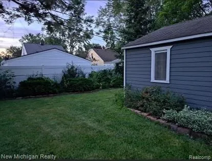 1664 11 Mile Road Berkley City, MI 48072