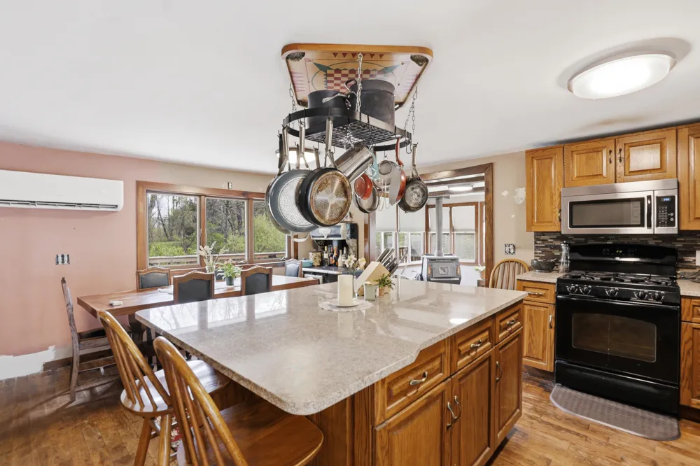 7140 Amy School Road Reynolds Township, MI 49329