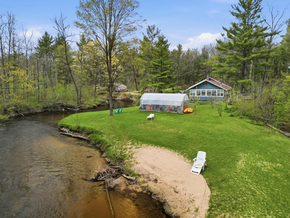 7140 Amy School Road Reynolds Township, MI 49329