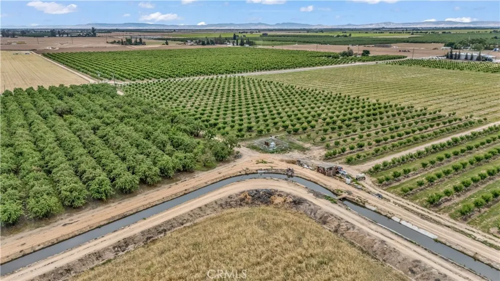 14706 Peach Avenue Livingston, CA 95334