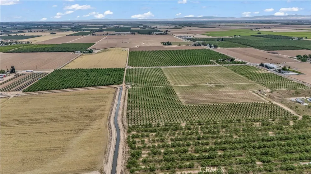 14706 Peach Avenue Livingston, CA 95334
