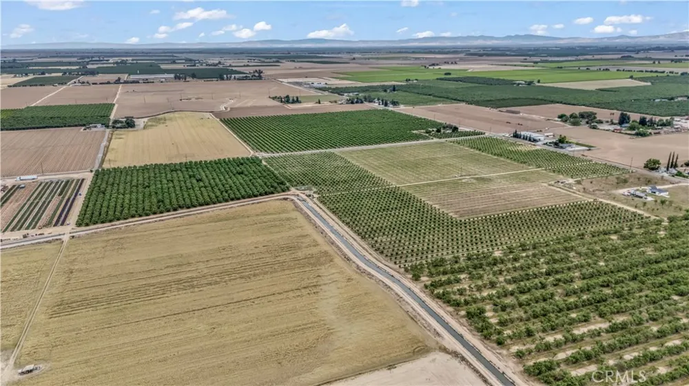 14706 Peach Avenue Livingston, CA 95334