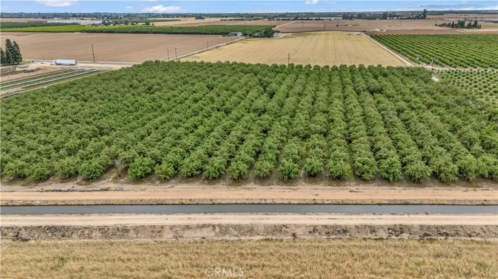 14706 Peach Avenue Livingston, CA 95334