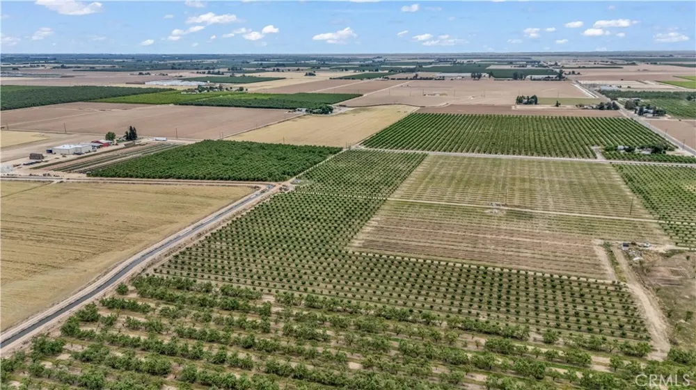 14706 Peach Avenue Livingston, CA 95334