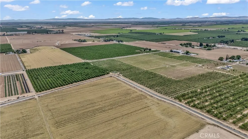 14706 Peach Avenue Livingston, CA 95334