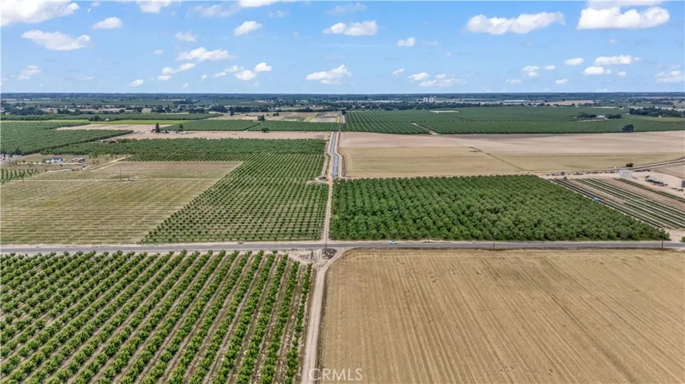 14706 Peach Avenue Livingston, CA 95334