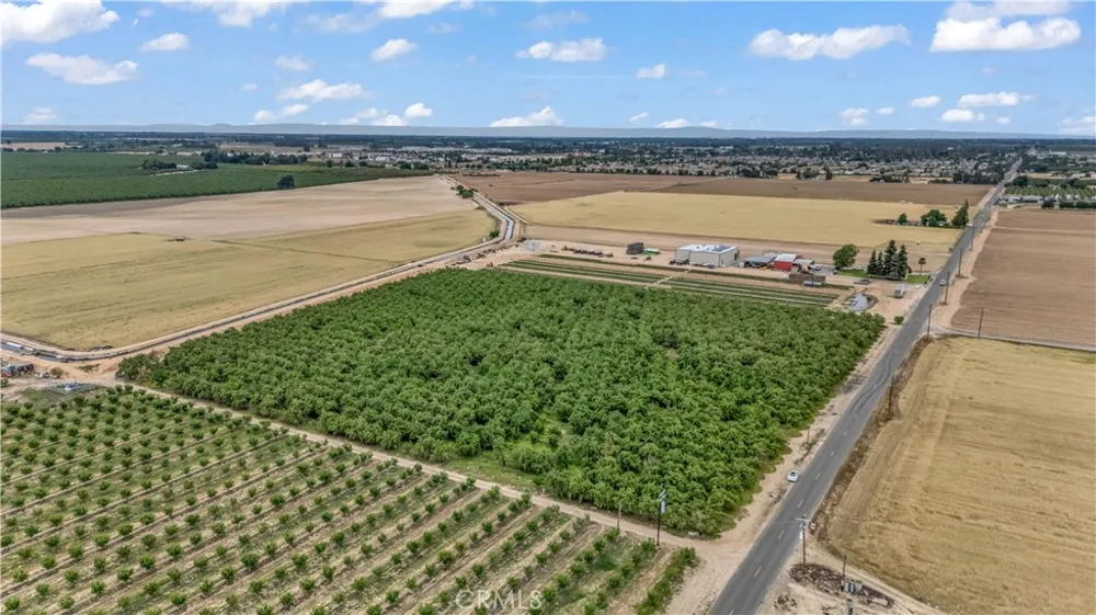14706 Peach Avenue Livingston, CA 95334
