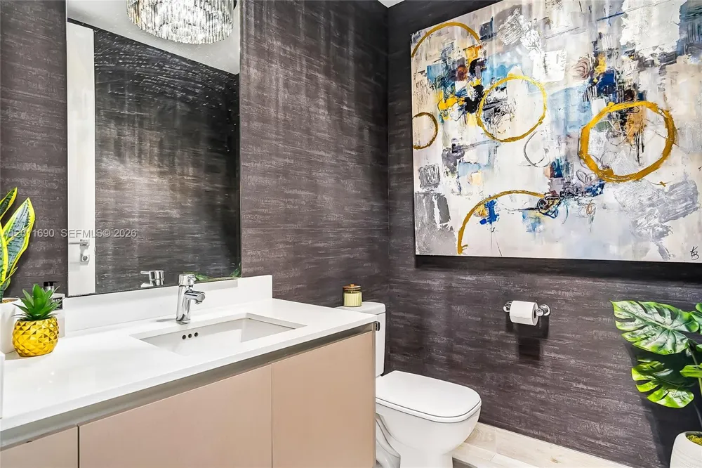 3300 NE 188th St #216 Aventura, FL 33180