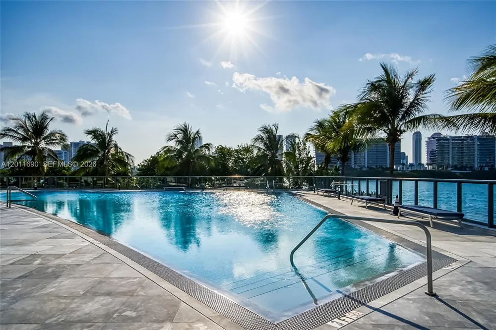 3300 NE 188th St #216 Aventura, FL 33180