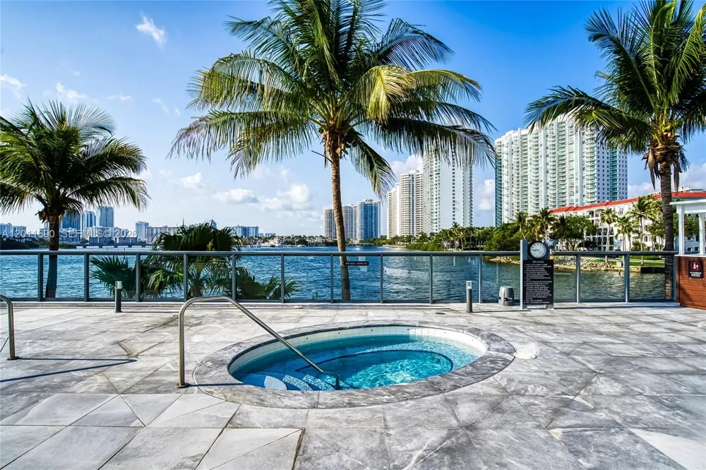 3300 NE 188th St #216 Aventura, FL 33180
