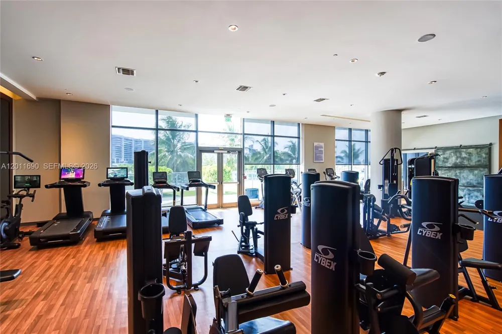 3300 NE 188th St #216 Aventura, FL 33180