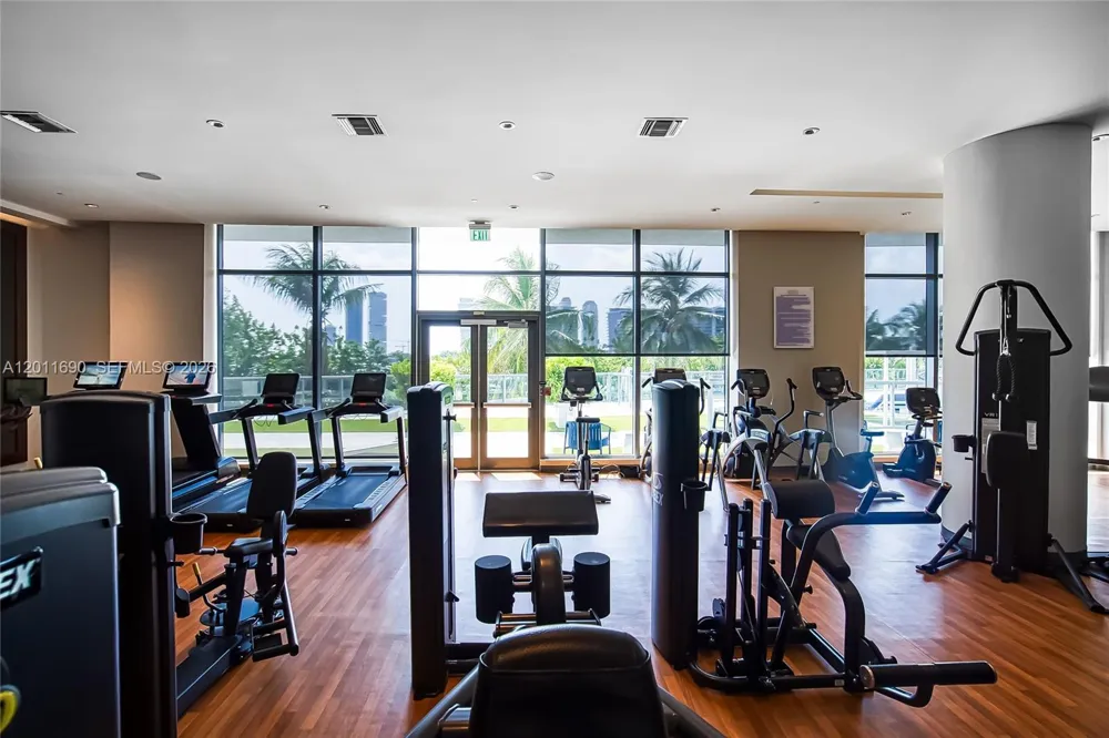 3300 NE 188th St #216 Aventura, FL 33180