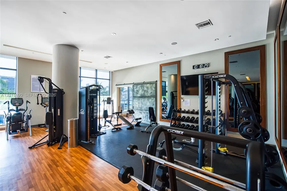 3300 NE 188th St #216 Aventura, FL 33180