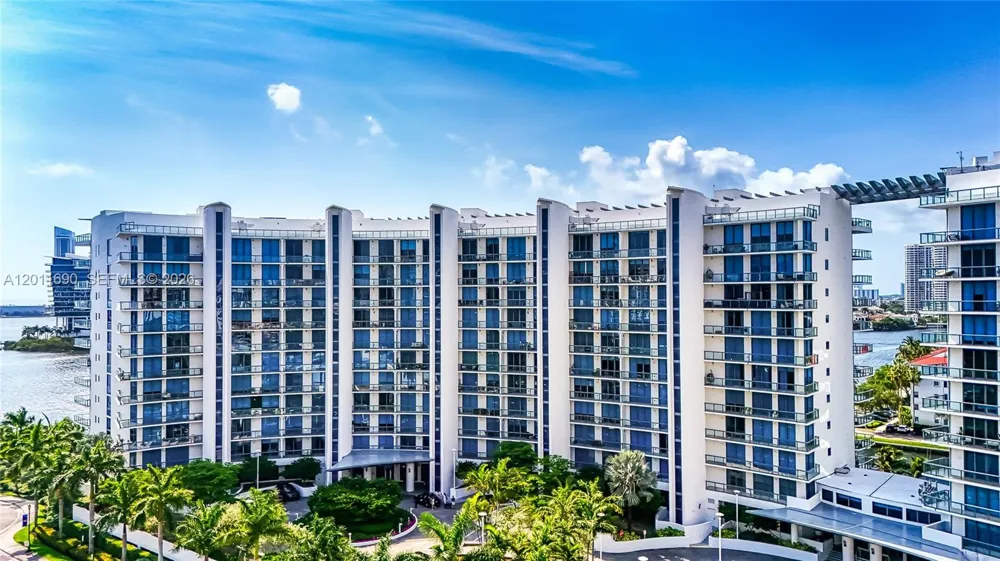 3300 NE 188th St #216 Aventura, FL 33180