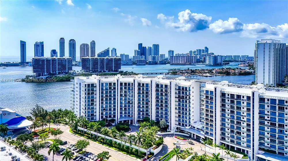 3300 NE 188th St #216 Aventura, FL 33180