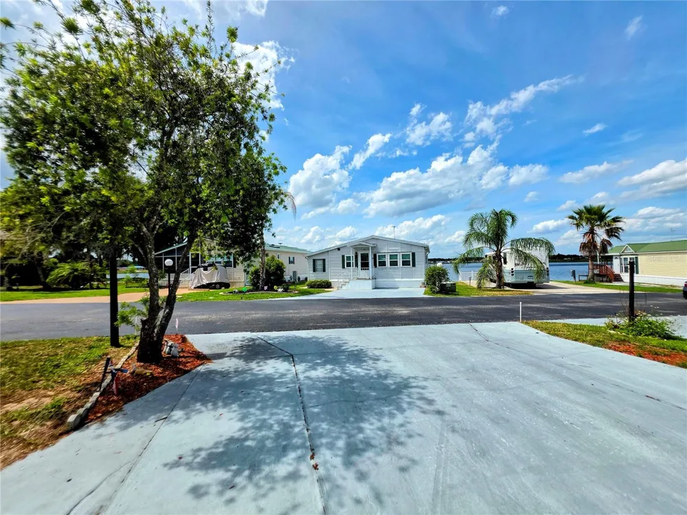 7336 INTERNATIONAL CIRCLE Lake Wales, FL 33898