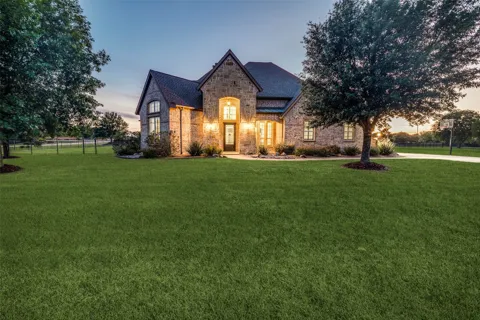 303 Strain Lane