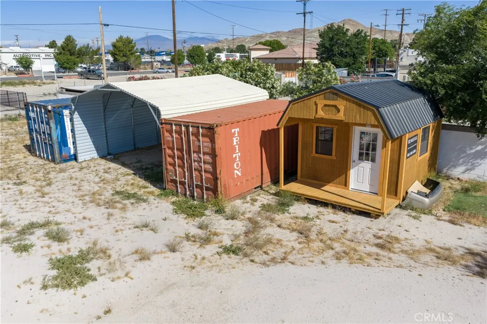 2909 Sierra Highway Rosamond, CA 93560