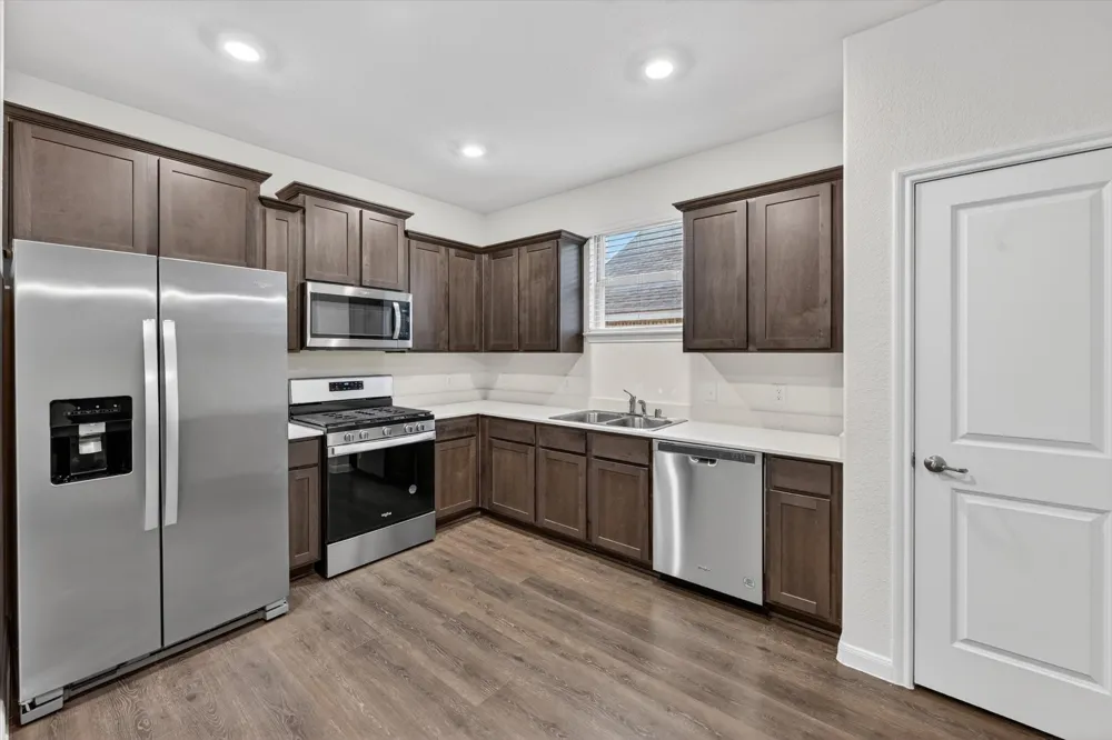3955 Oak Creek Circle Denison, TX 75020