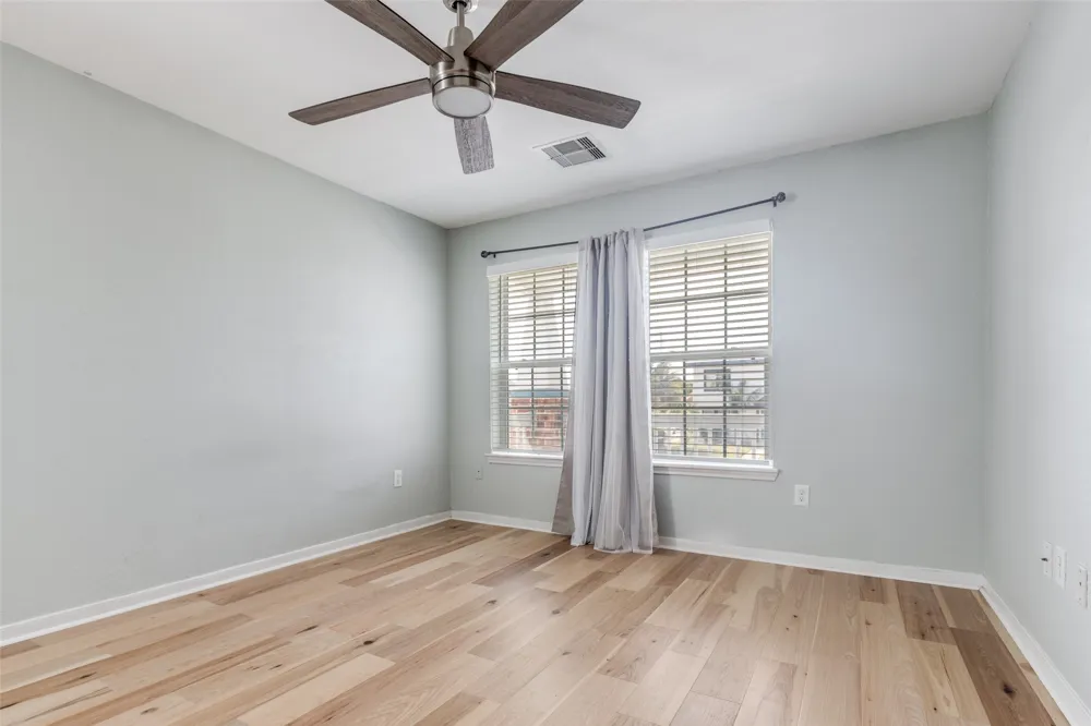5106 Avenue O Galveston, TX 77551