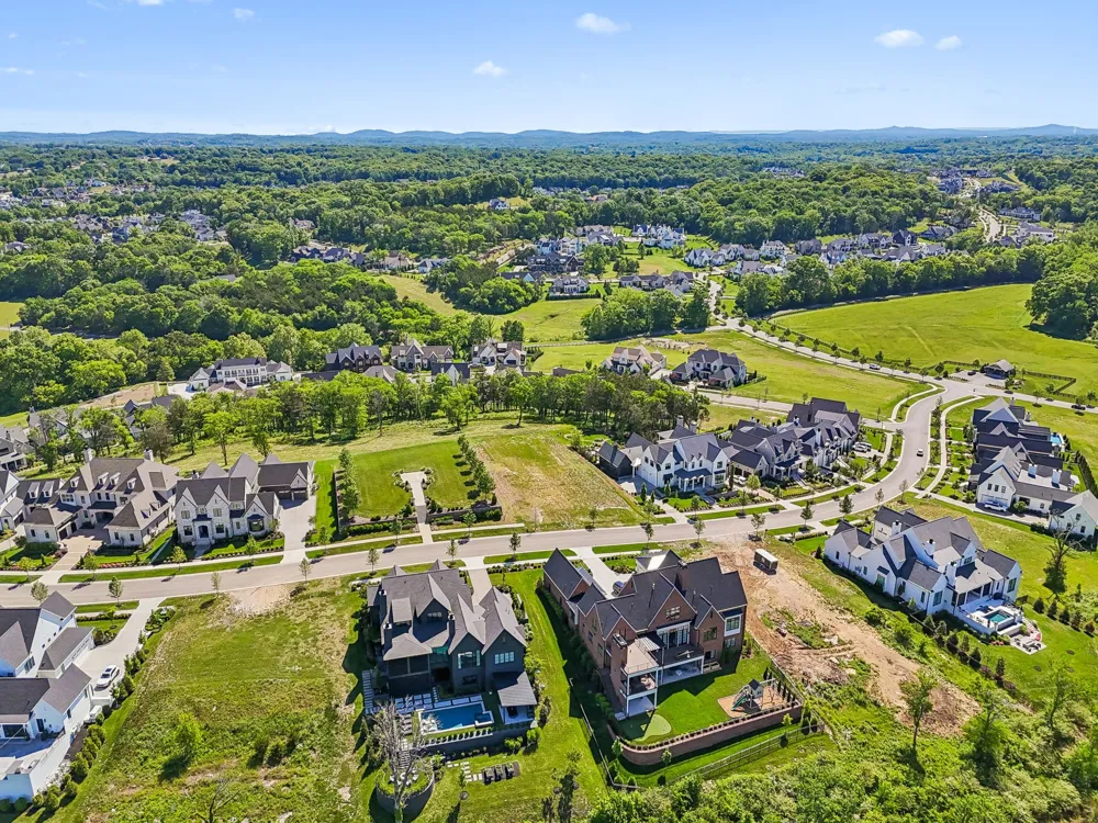 9120 Sawtooth Ln College Grove, TN 37046