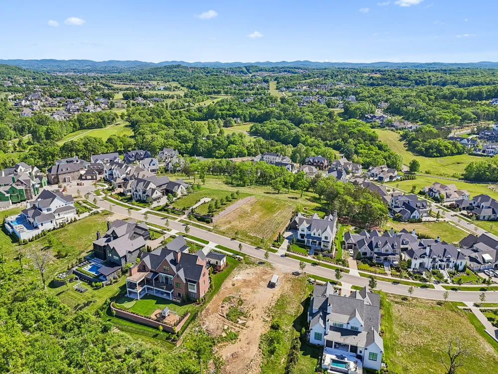 9120 Sawtooth Ln College Grove, TN 37046