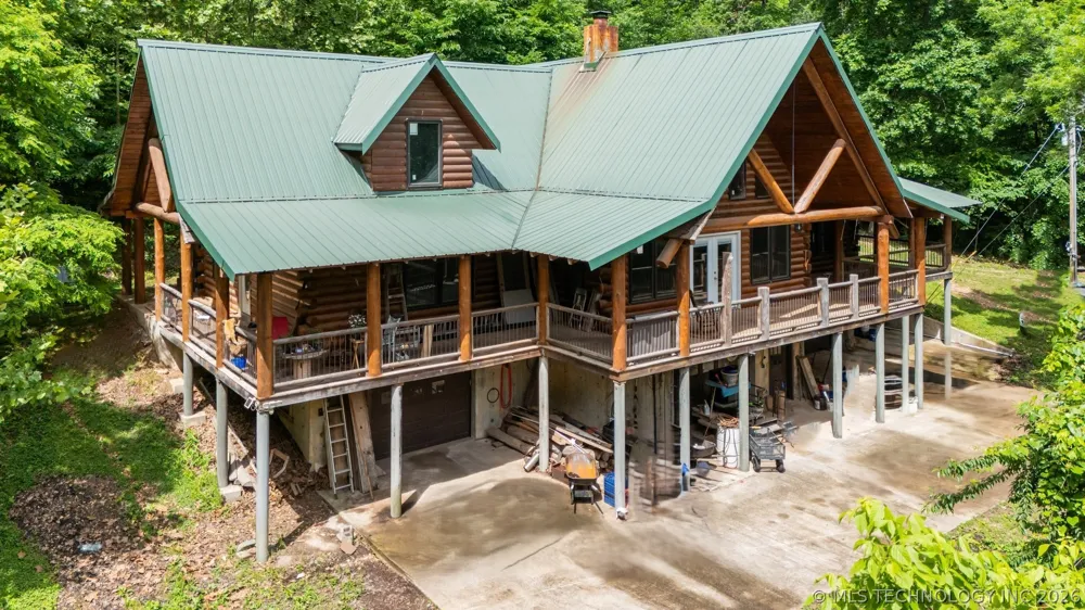 21745 E 660 ROAD Tahlequah, OK 74464
