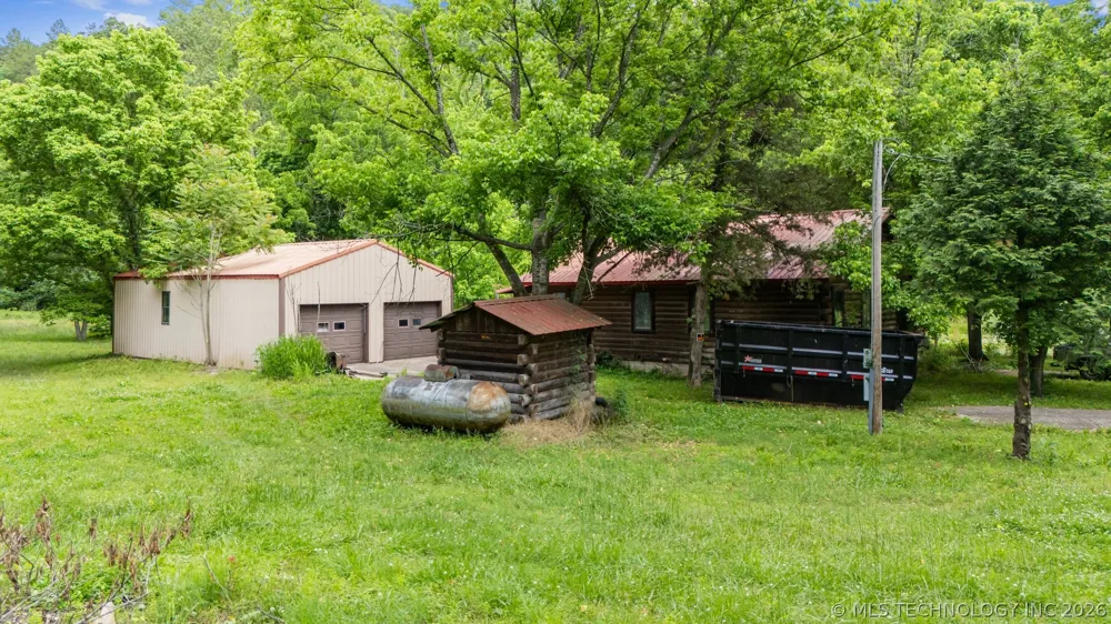 21745 E 660 ROAD Tahlequah, OK 74464