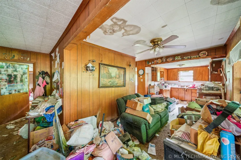 21745 E 660 ROAD Tahlequah, OK 74464