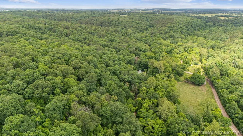 21745 E 660 ROAD Tahlequah, OK 74464
