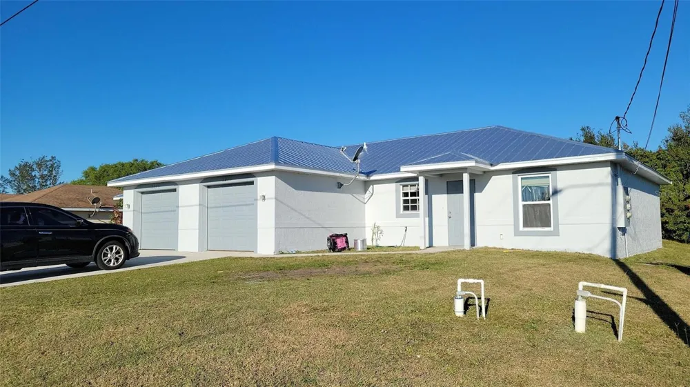 2209/2211 DANIEL AVENUE Lehigh Acres, FL 33971